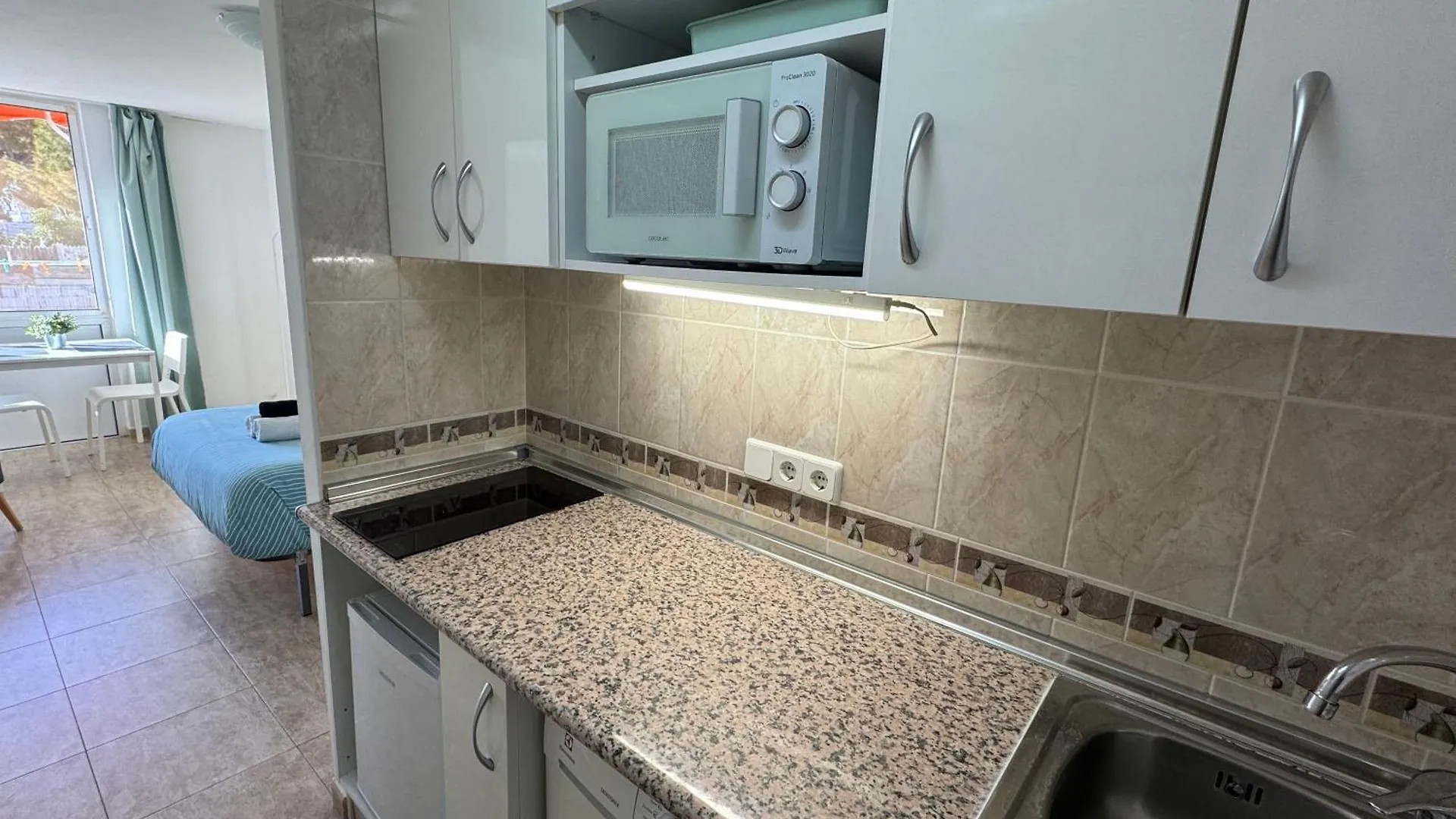Cozy Studio Near The Beach Sitio de Calahonda
